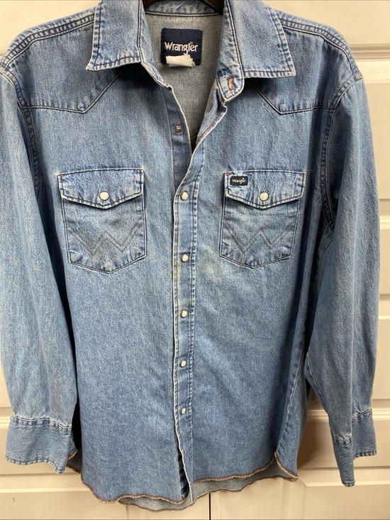 Wrangler Other - Vintage Wrangler Shirt Mens  Blue Denim Pearl Snap Western Cowboy Yoke Large Hem